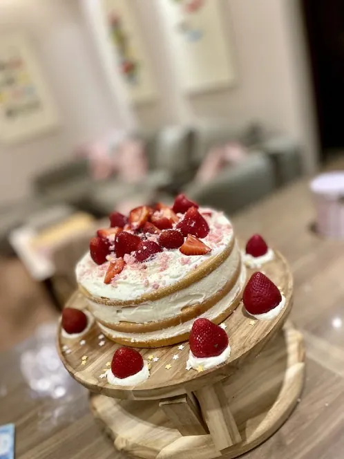 Naked strawberry cake by Delizie di Chiara